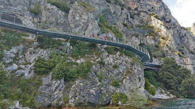 Ciclovia del Garda: impatto paesaggistico e ambientale incompatibile con la bellezza dei luoghi