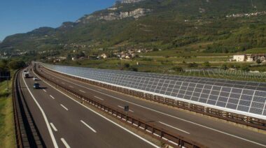 Vogliamo il fotovoltaico lungo le autostrade e le ferrovie
