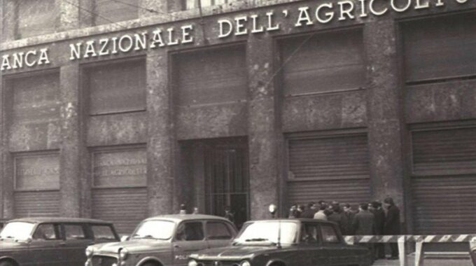 L’ insegna della Banca Nazionale dell’Agricoltura in Piazza Fontana diventi patrimonio nazionale