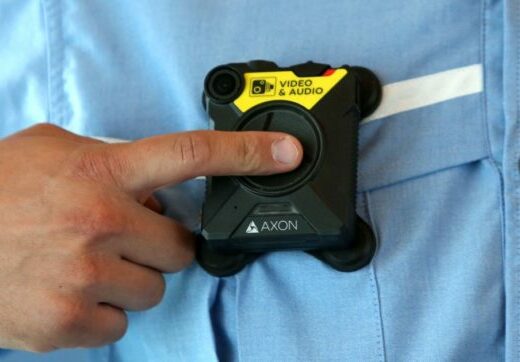 Vogliamo subito bodycam sempre accese per gli agenti delle Forze dell’Ordine