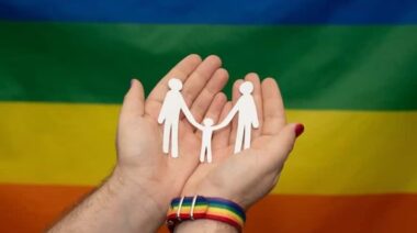 Serve una legge per i diritti degli omosessuali contro le discriminazioni: sì a matrimoni e adozioni