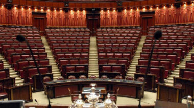 Competenza al Governo: mai più Ministri senza curriculum